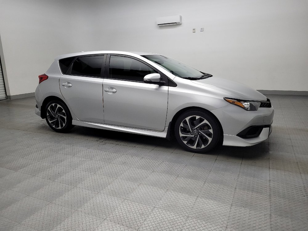 Used 2017 Toyota Corolla iM image 11
