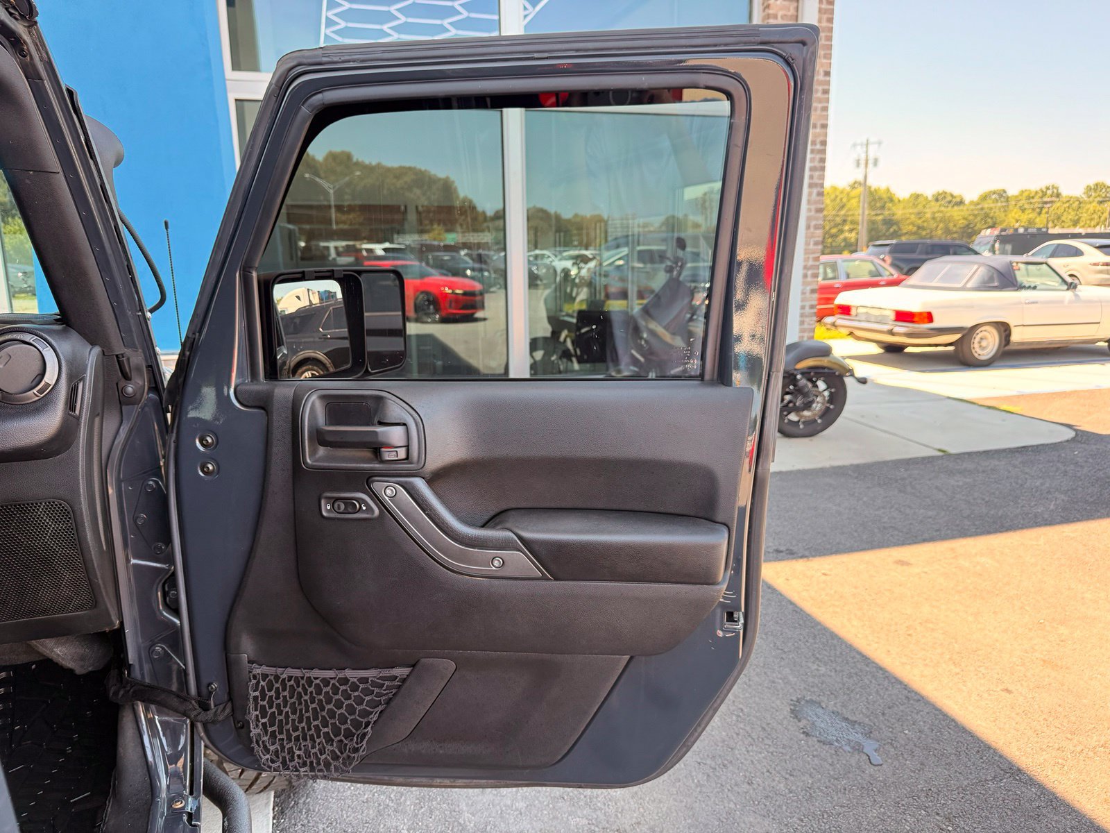 Used 2017 Jeep Wrangler Unlimited Sport w/ Quick Order Package 24S AWD/4WD image 28