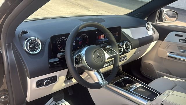 Certified 2025 Mercedes-Benz GLA 250 4MATIC image 25