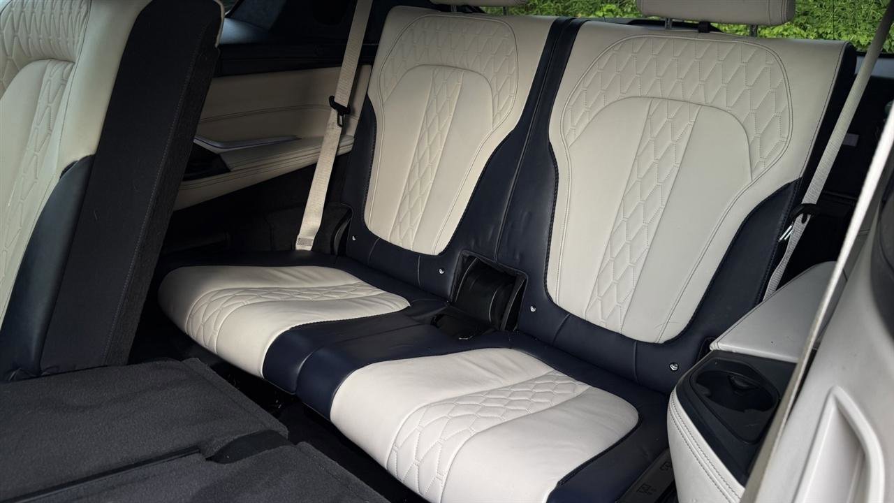 Used 2020 BMW X7 xDrive40i w/ Executive Package AWD/4WD image 41