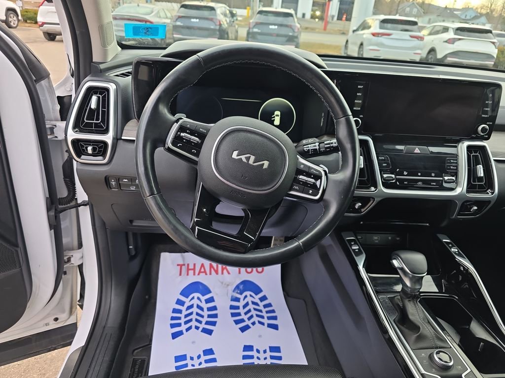 Used 2022 Kia Sorento SX Prestige image 13