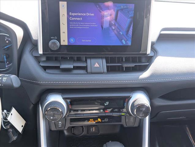 Used 2025 Toyota RAV4 LE image 15