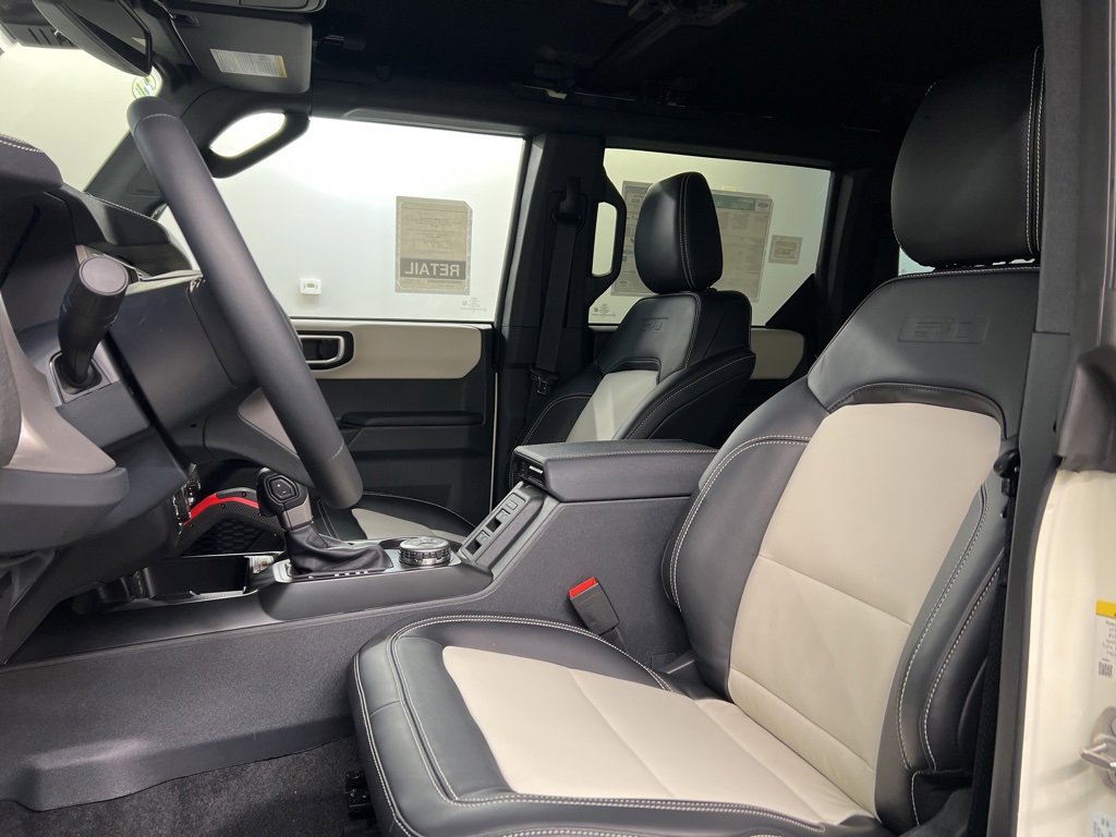 New 2026 Ford Bronco Outer Banks w/ Sasquatch Package image 29