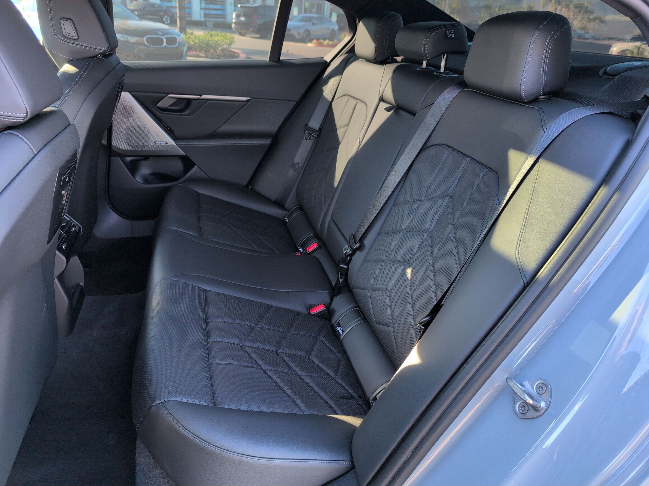 Used 2024 BMW 530i w/ M Sport Package image 31