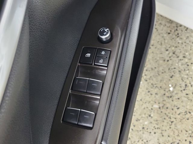 Used 2023 Toyota Camry XLE FWD image 23