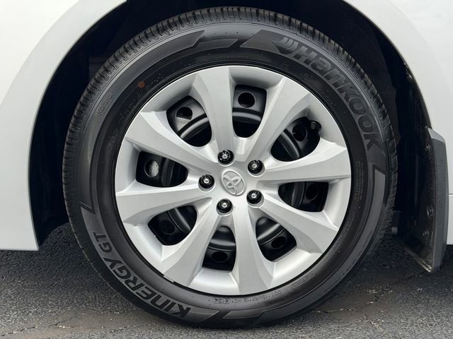 Certified 2025 Toyota Corolla LE w/ Convenience Package FWD image 11