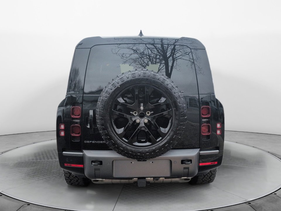 Used 2025 Land Rover Defender 130 Outbound image 6