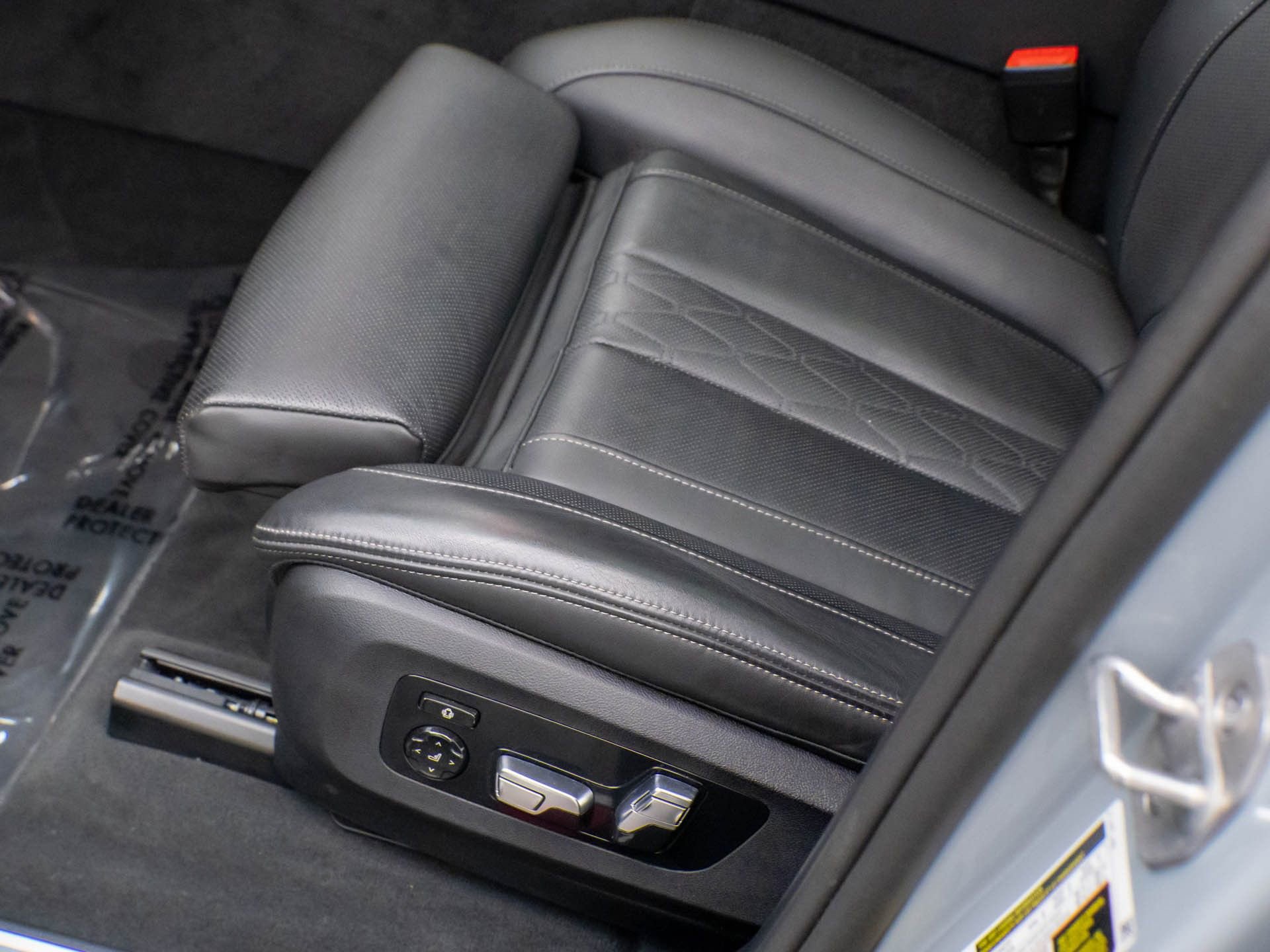 Certified 2024 BMW X5 M60i w/ Parking Assistance Package image 16