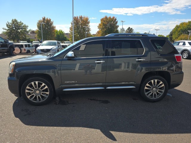 Used 2017 GMC Terrain Denali w/ Cargo Package AWD/4WD image 2