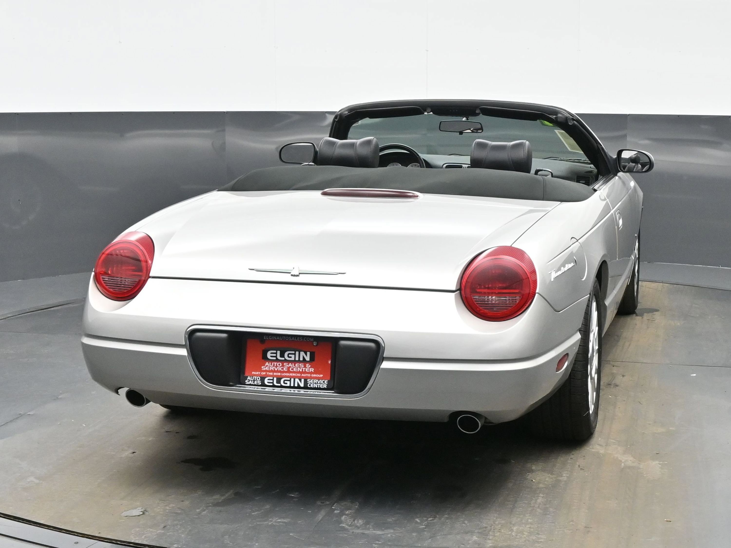 Used 2004 Ford Thunderbird image 5