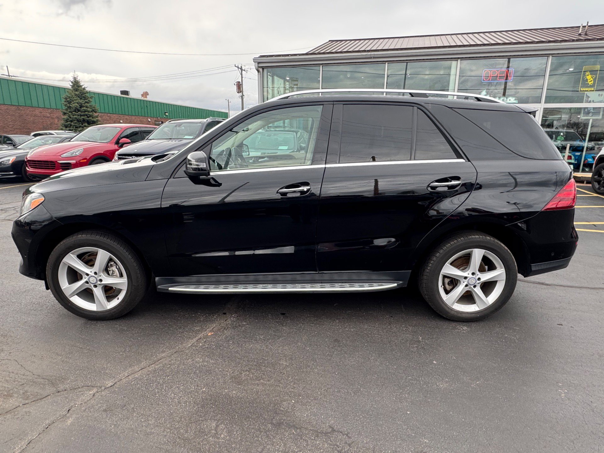 Used 2017 Mercedes-Benz GLE 350 4MATIC image 6