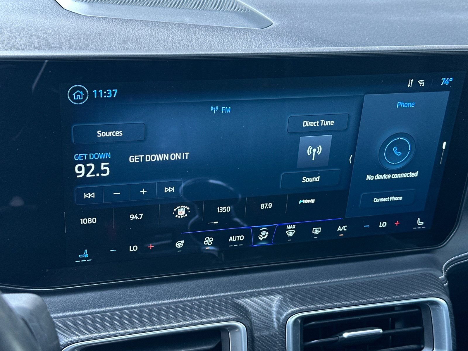 Used 2025 Ford Mustang Premium RWD image 15
