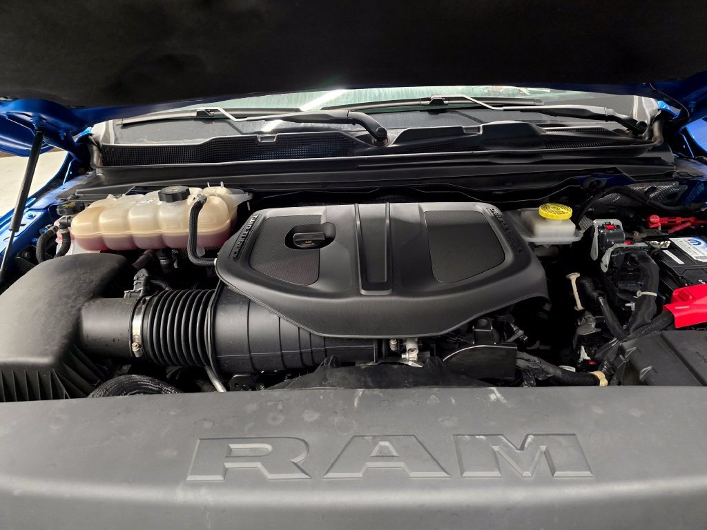 Used 2025 RAM 1500 Big Horn AWD/4WD image 13