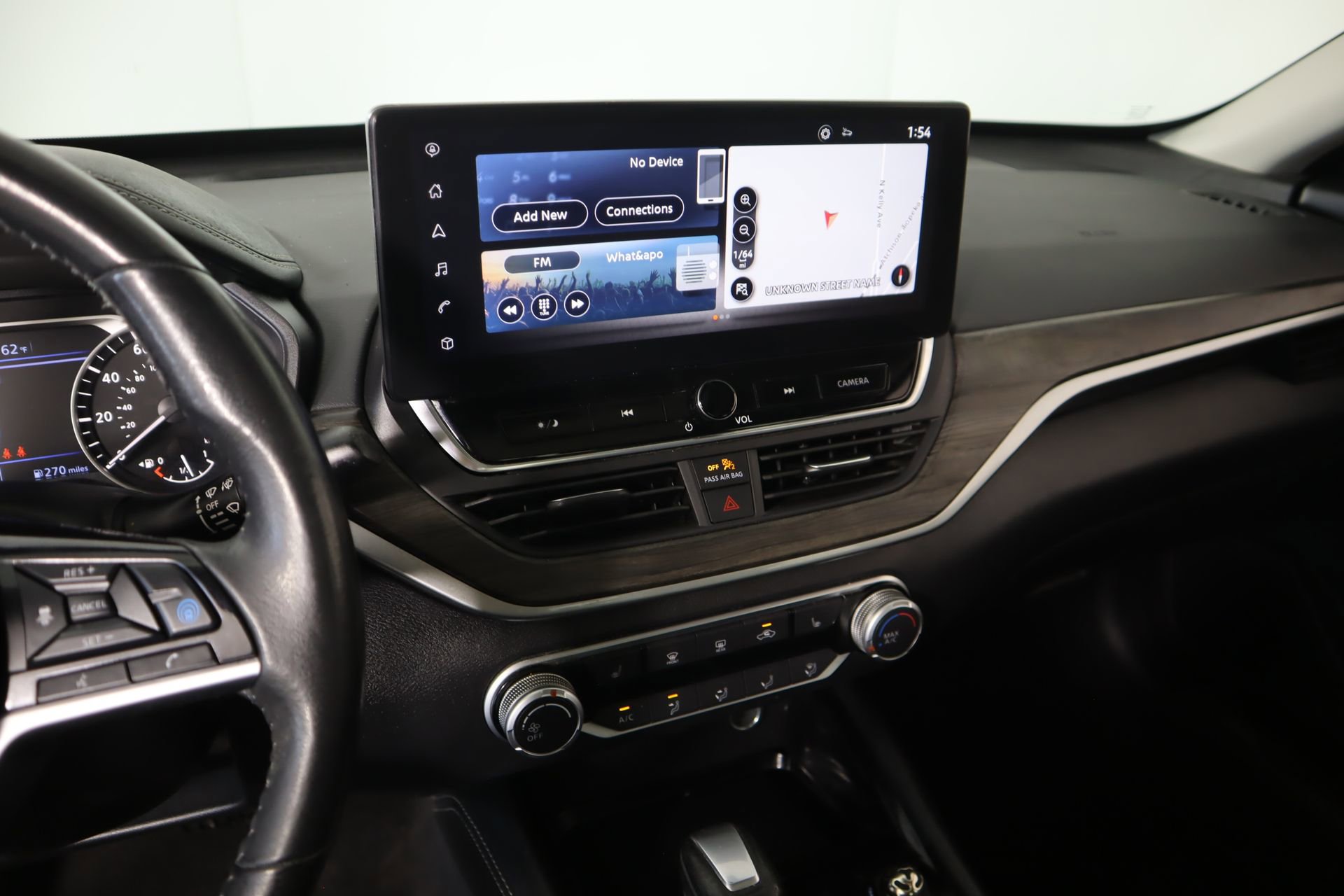 Used 2023 Nissan Altima 2.5 SV w/ SV Premium Package image 5