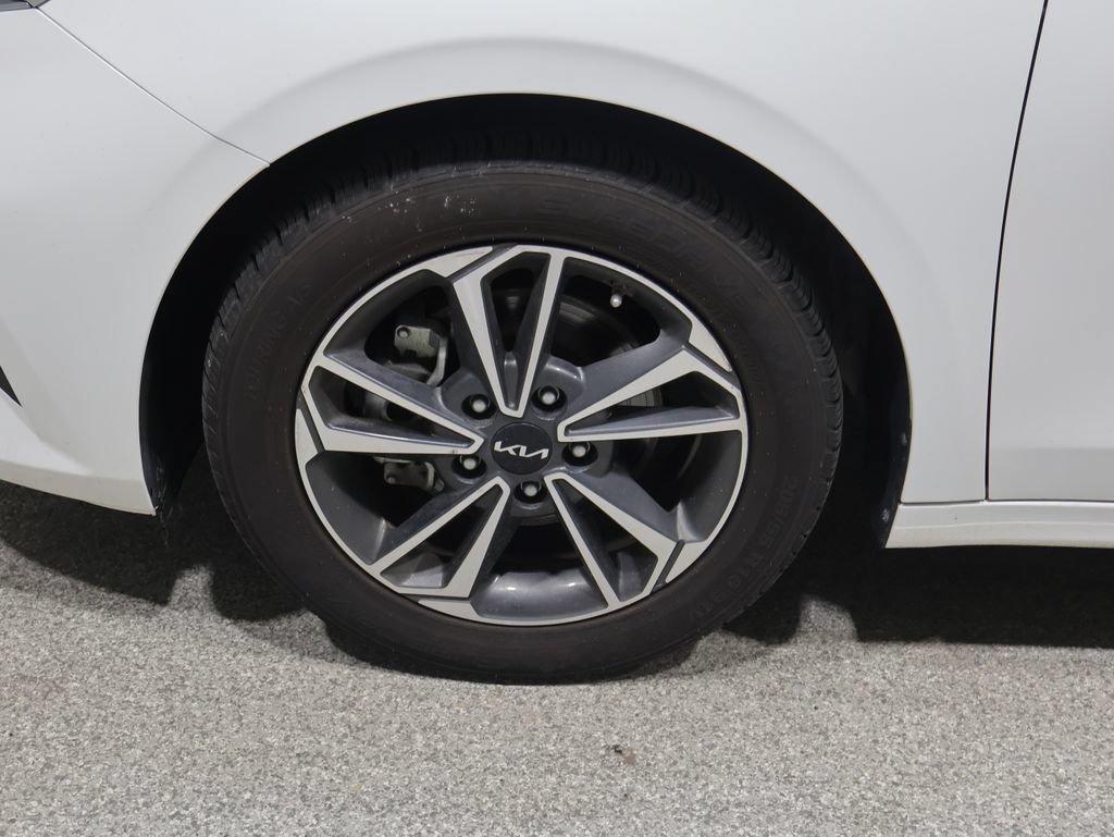 Used 2023 Kia Forte LXS FWD image 8