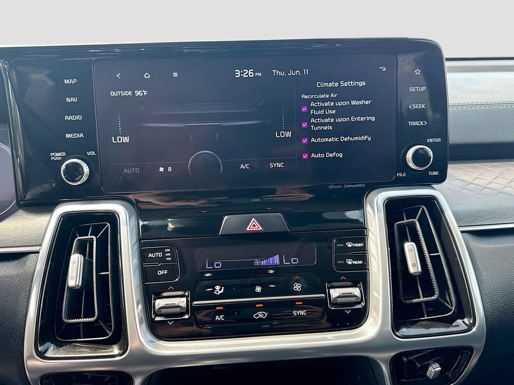 Certified 2023 Kia Sorento SX AWD/4WD image 19