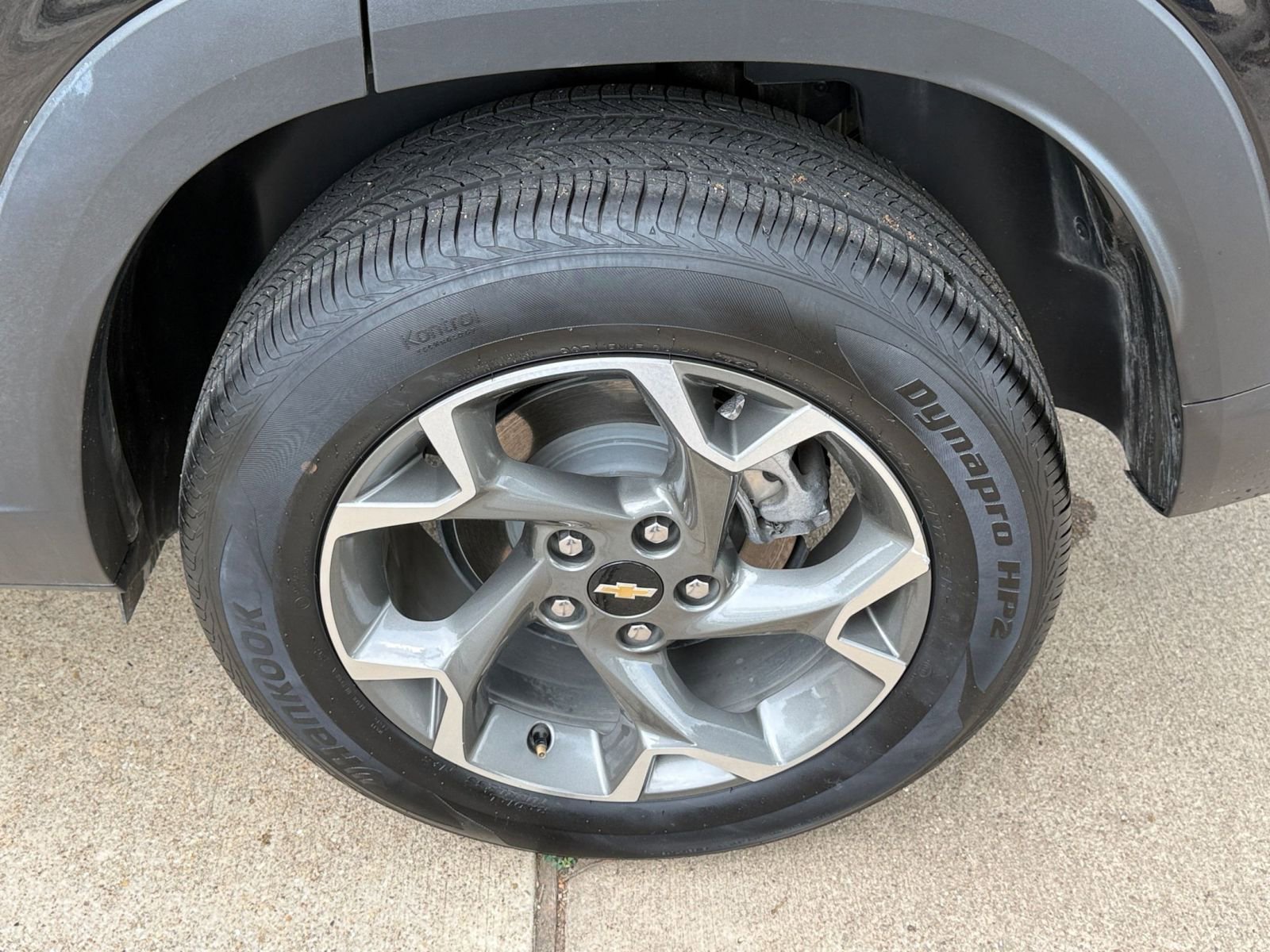 Used 2025 Chevrolet Trax LT image 30