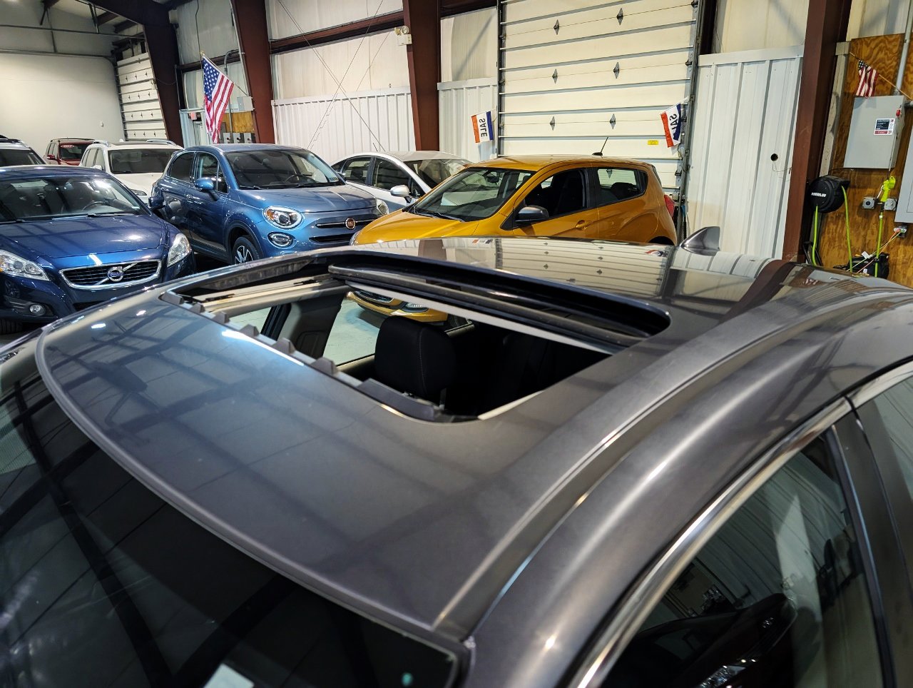 Used 2017 Honda Civic EX image 2