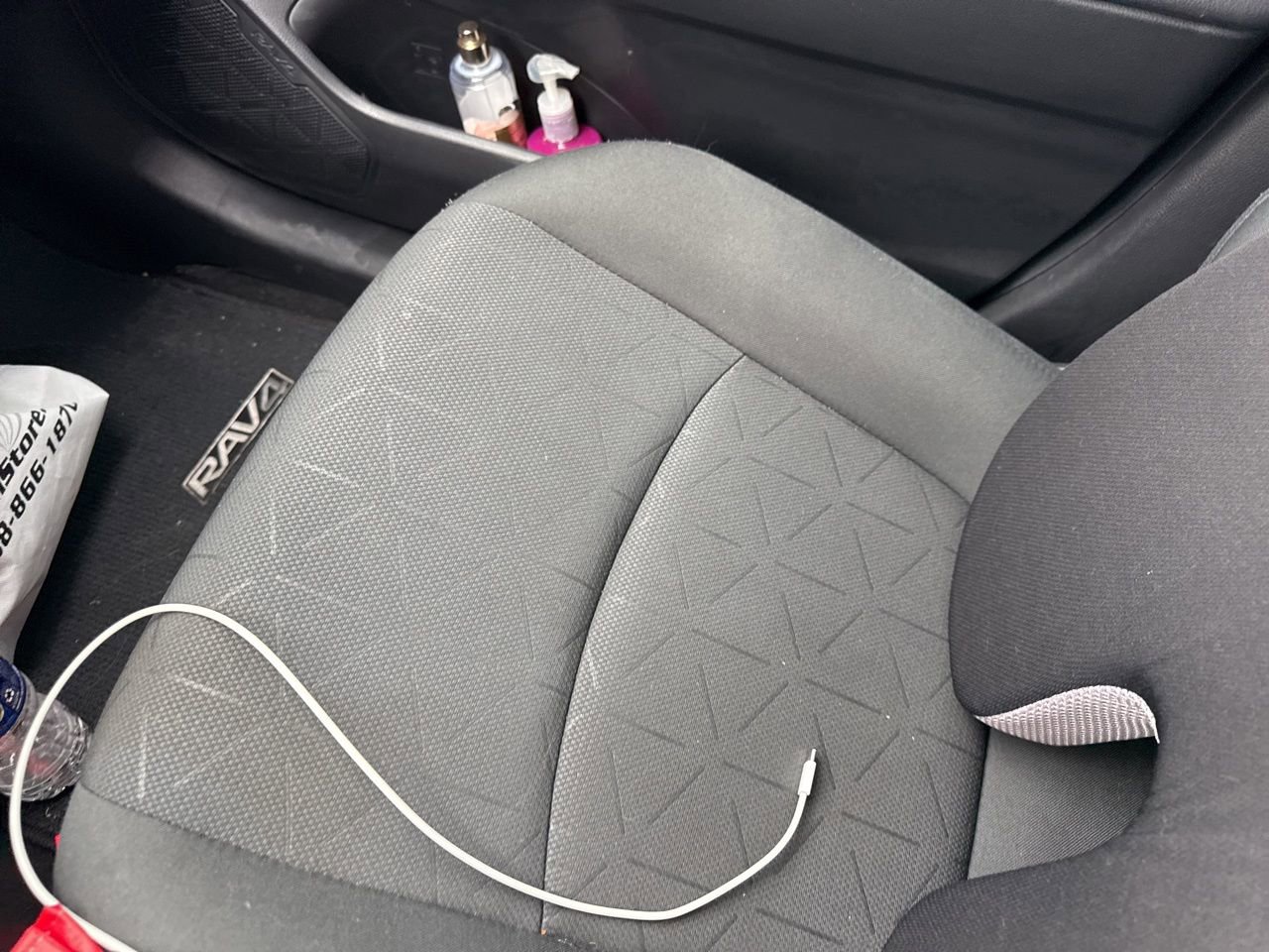 Used 2024 Toyota RAV4 XLE w/ Convenience Package AWD/4WD image 7