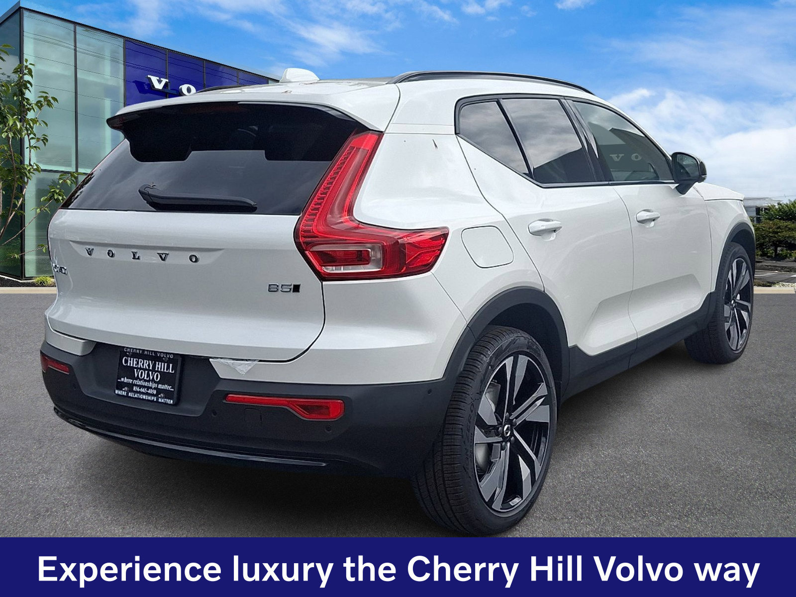 New 2026 Volvo XC40 B5 Ultra w/ Protection Package Premier AWD/4WD image 5