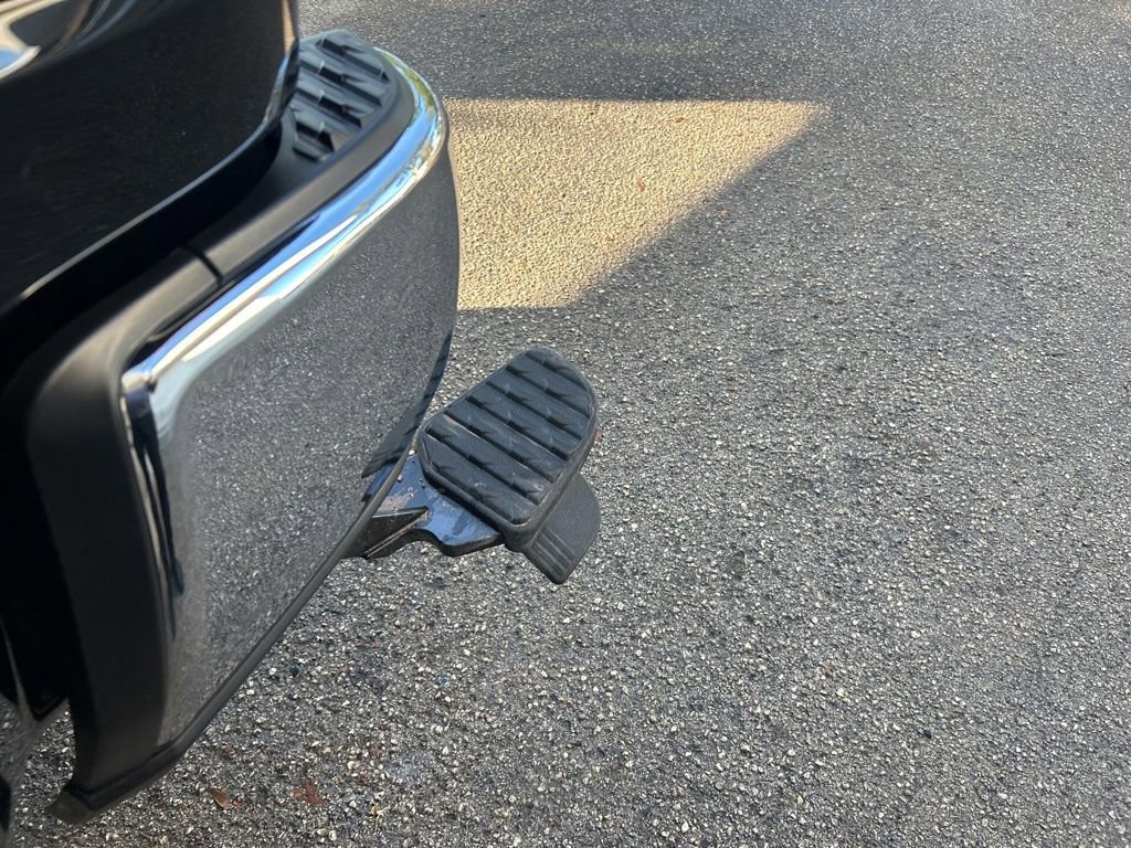 Used 2024 RAM 3500 Big Horn w/ Bed Utility Group image 18