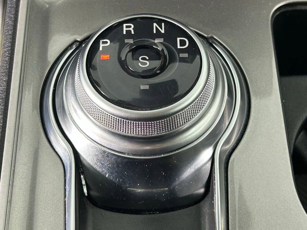 Used 2024 Ford Edge SEL image 21