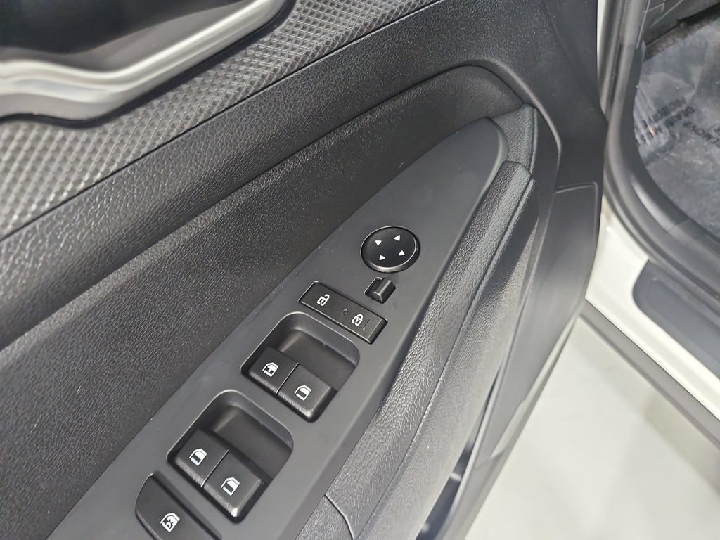 Used 2024 Kia Sportage LX AWD/4WD image 12