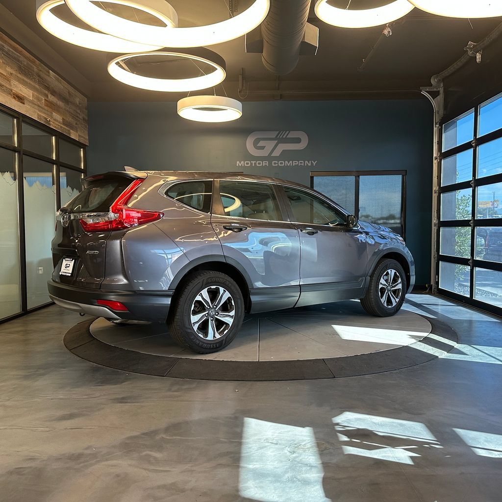 Used 2017 Honda CR-V LX image 3