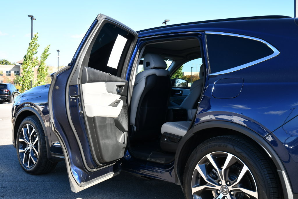 Certified 2023 Acura MDX w/ Technology Package AWD/4WD image 29