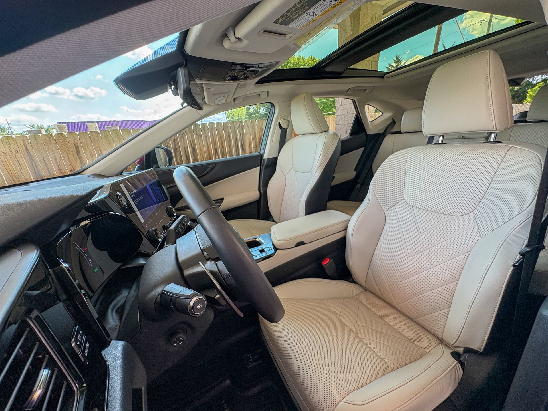 Used 2025 Lexus NX 350h AWD w/ Accessory Package (2T) image 26