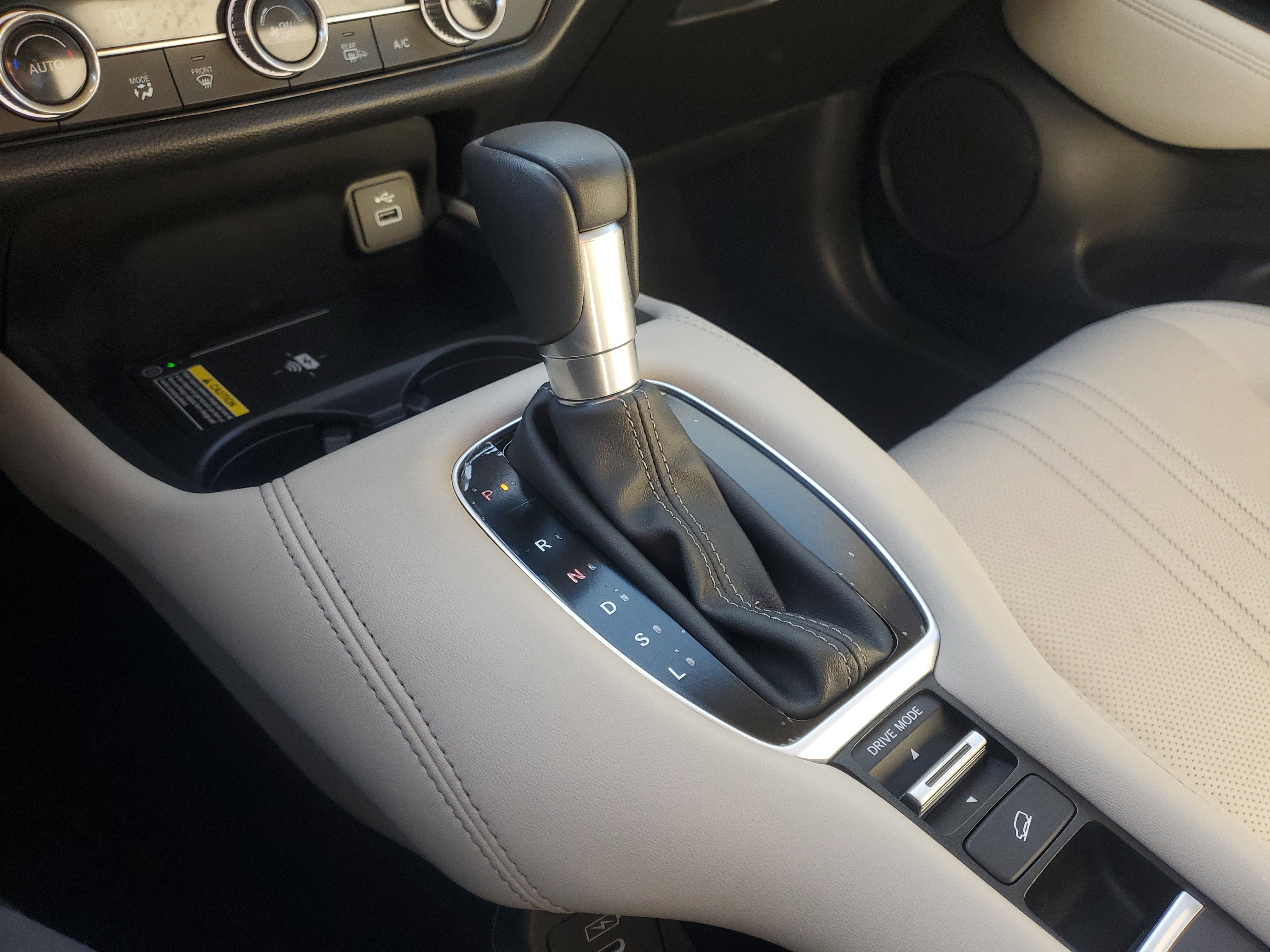 Used 2025 Honda HR-V EX-L image 33