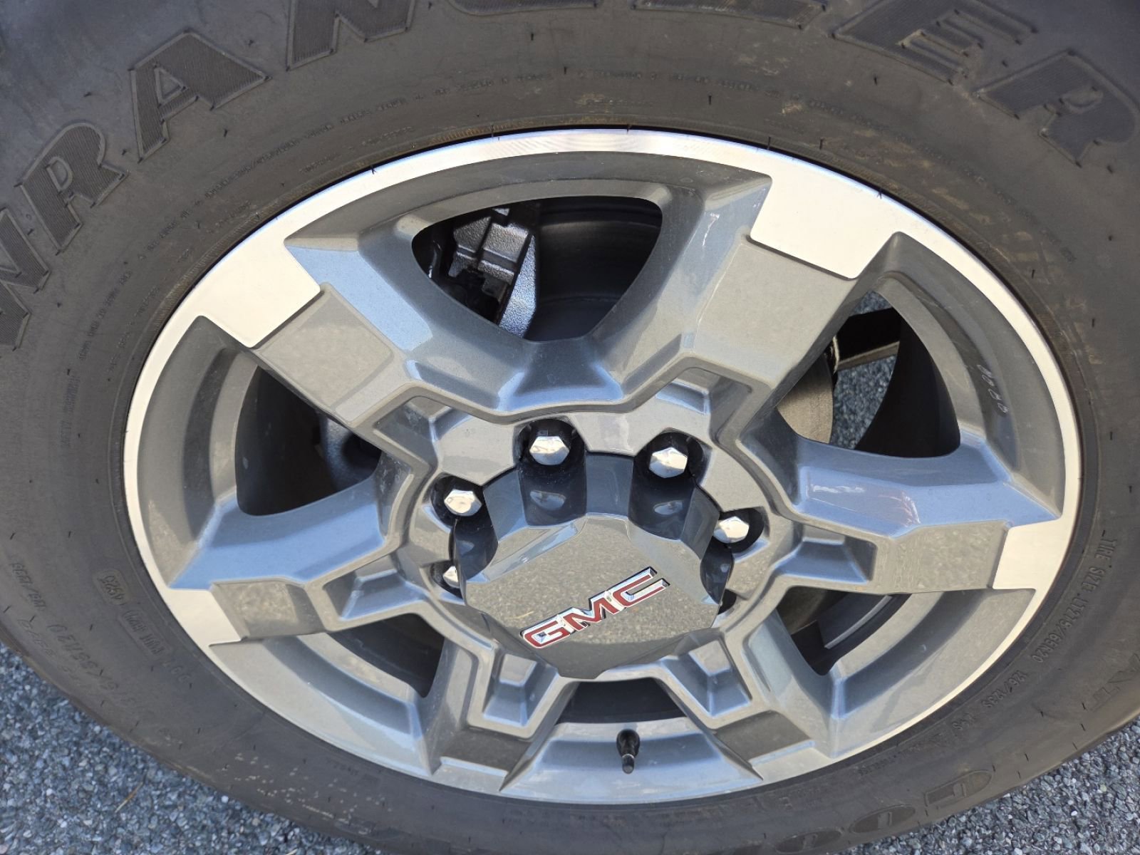 New 2026 GMC Sierra 2500 SLT w/ SLT Premium Package AWD/4WD image 16