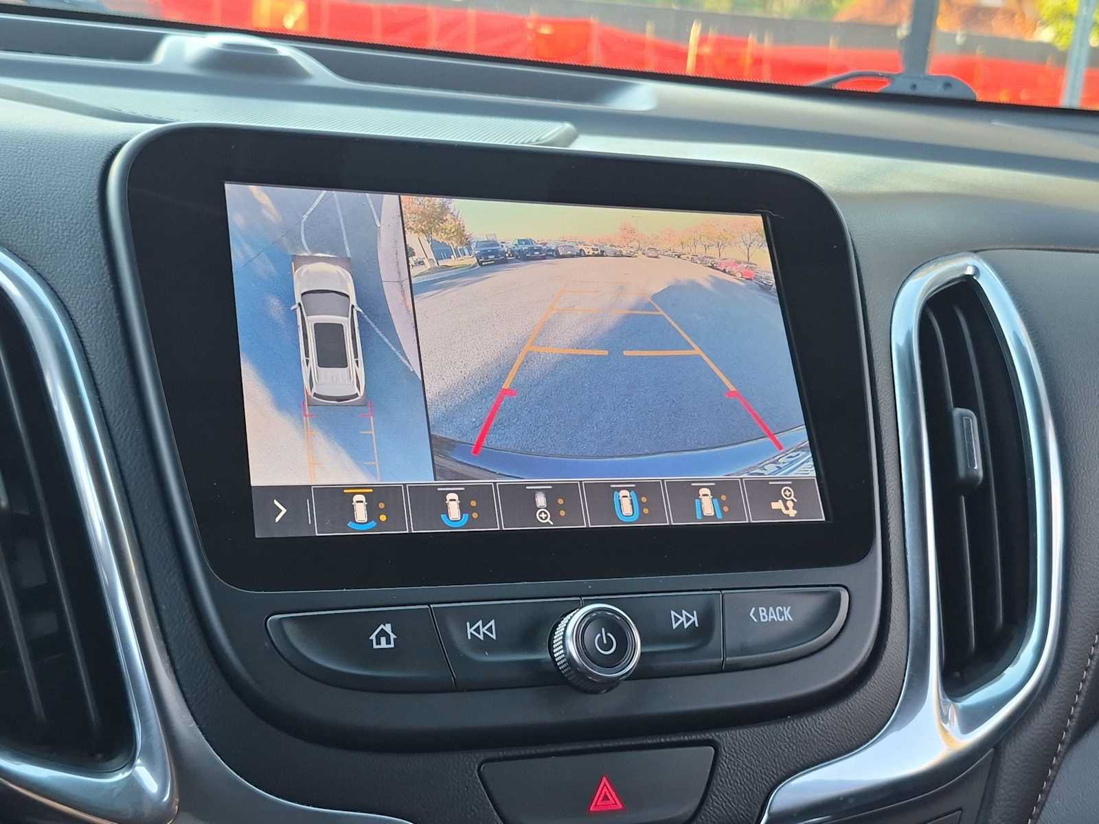 Used 2020 Chevrolet Equinox Premier AWD/4WD image 29