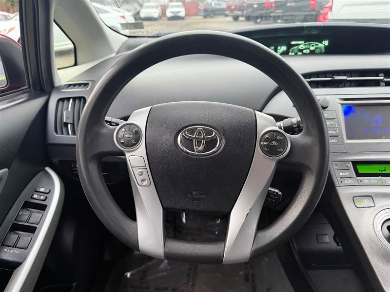 Used 2015 Toyota Prius Two FWD image 27