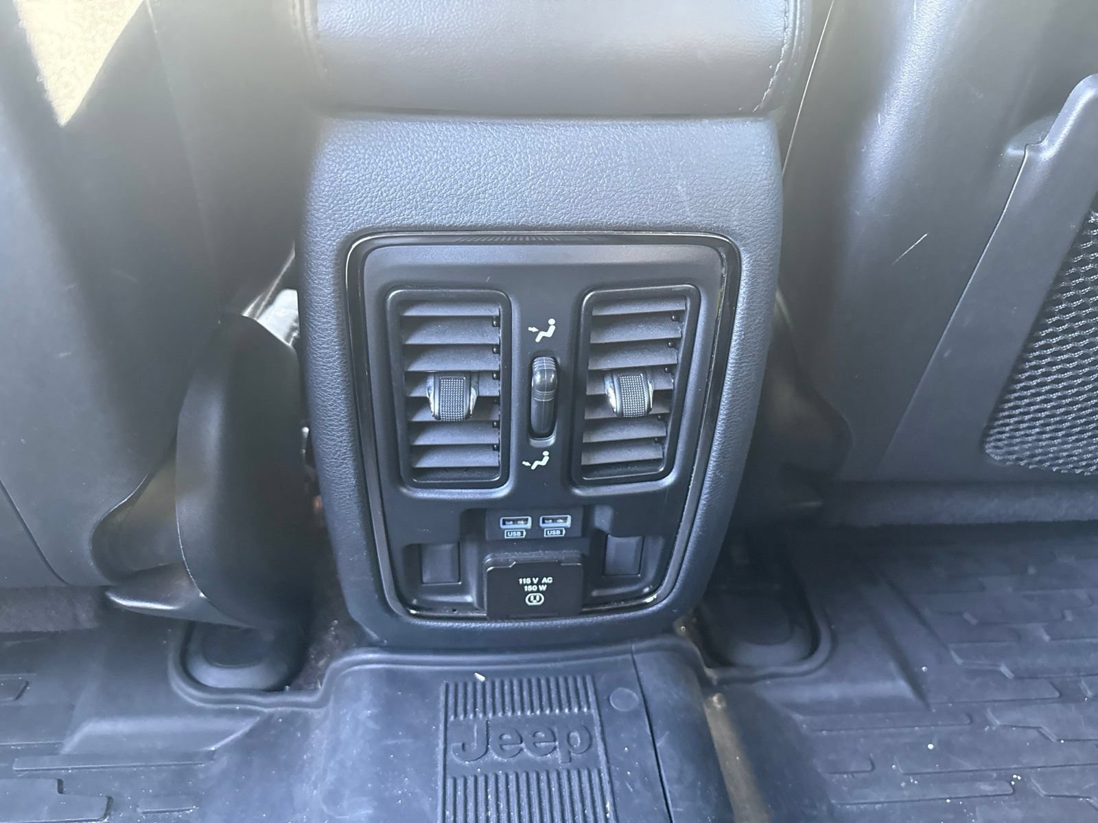 Used 2019 Jeep Grand Cherokee Limited X RWD image 18