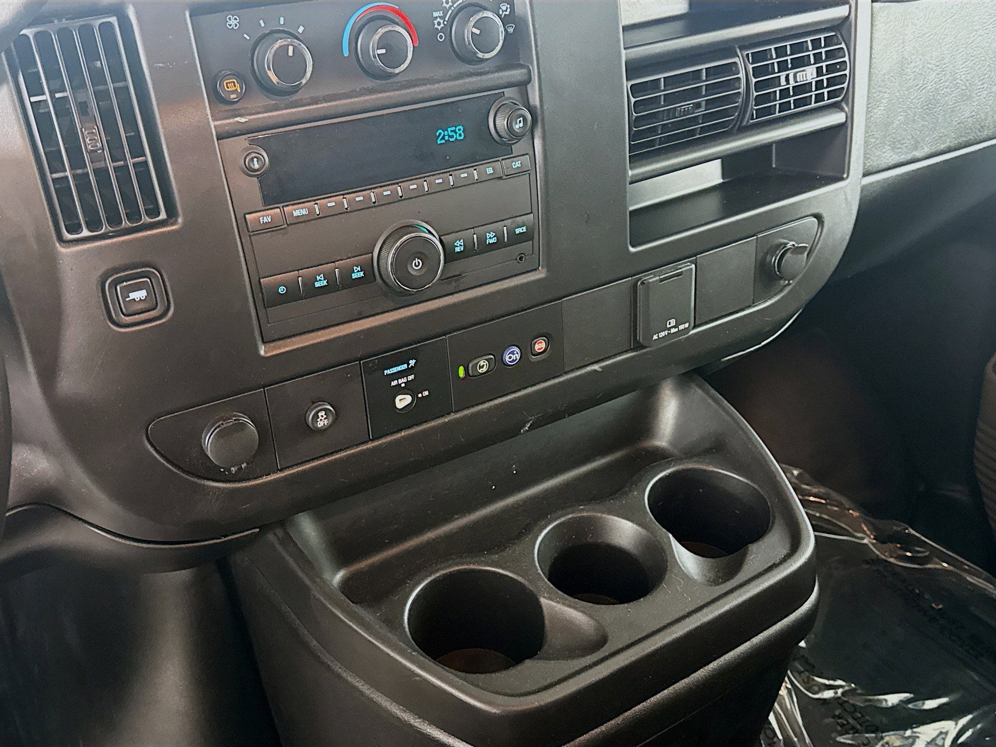 Used 2023 GMC Savana 2500 Work Van w/ Driver Convenience Package image 18