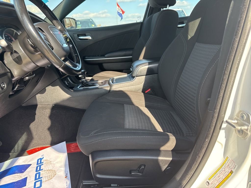 Certified 2023 Dodge Charger SXT RWD image 7