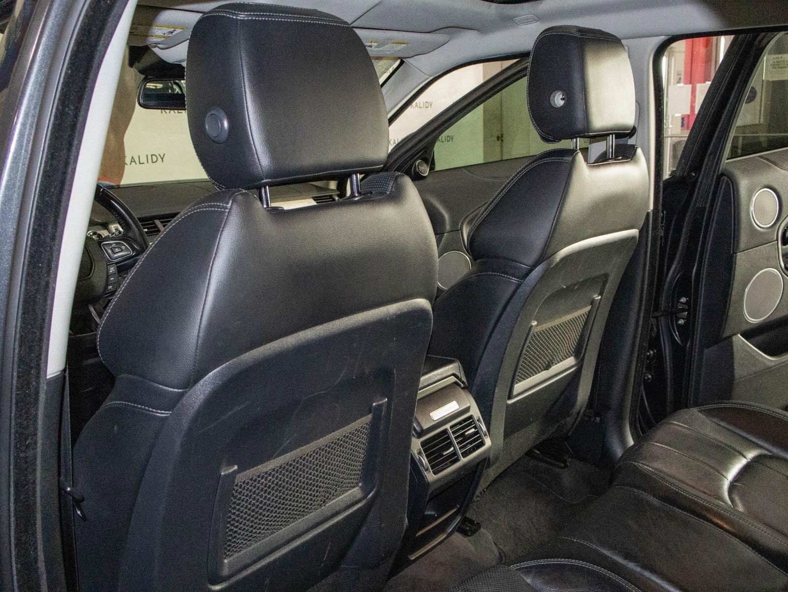 Used 2017 Land Rover Range Rover Evoque SE Premium image 9