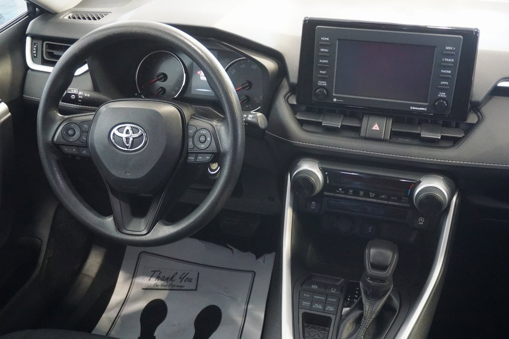 Certified 2022 Toyota RAV4 LE image 27