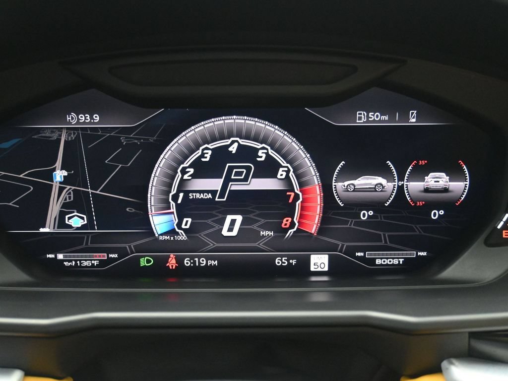 Used 2021 Lamborghini Urus AWD/4WD image 12