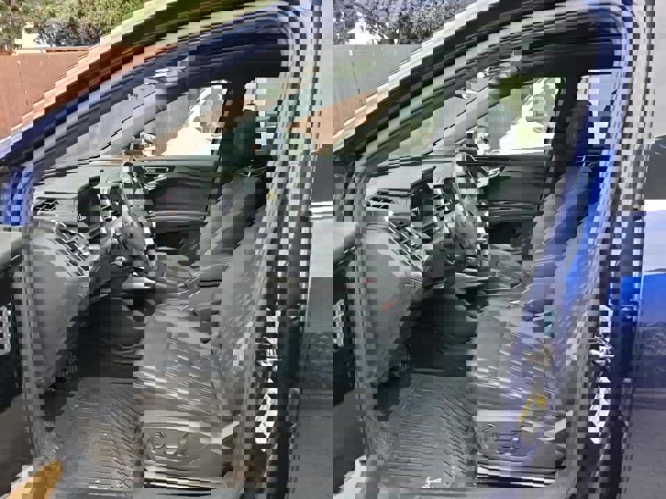 Used 2023 Audi Q4 e-tron Premium Plus w/ Premium Plus image 10