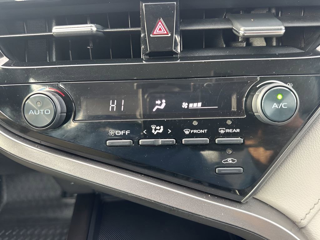 Used 2021 Toyota Camry SE image 18