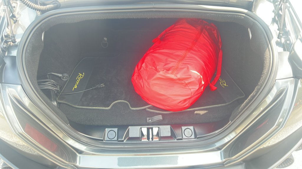 Used 2023 Ferrari Roma RWD image 18