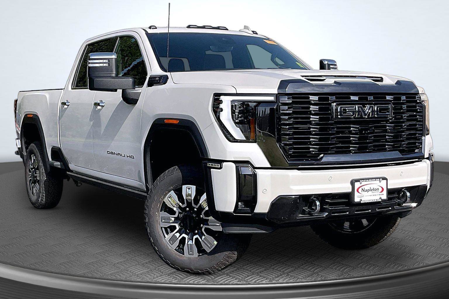 Used 2024 GMC Sierra 2500 Denali Ultimate AWD/4WD image 13
