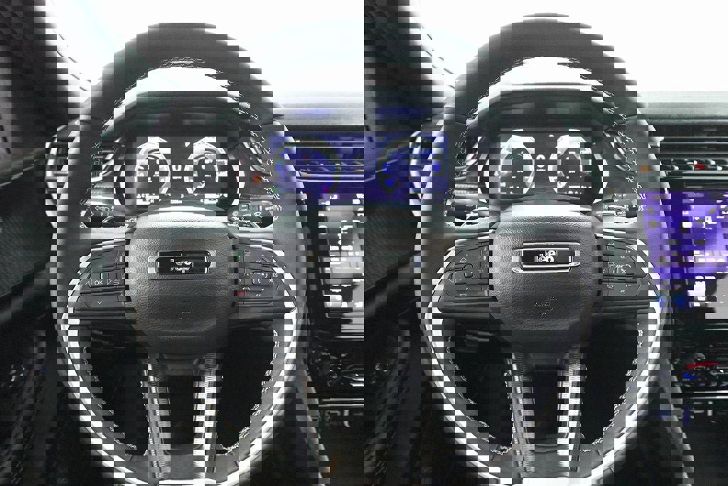 New 2025 Jeep Grand Cherokee L Laredo w/ Luxury Tech Group I image 15