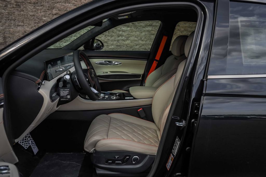 New 2026 Genesis GV70 3.5T Sport Prestige w/ G1 Accessory Package AWD/4WD image 12