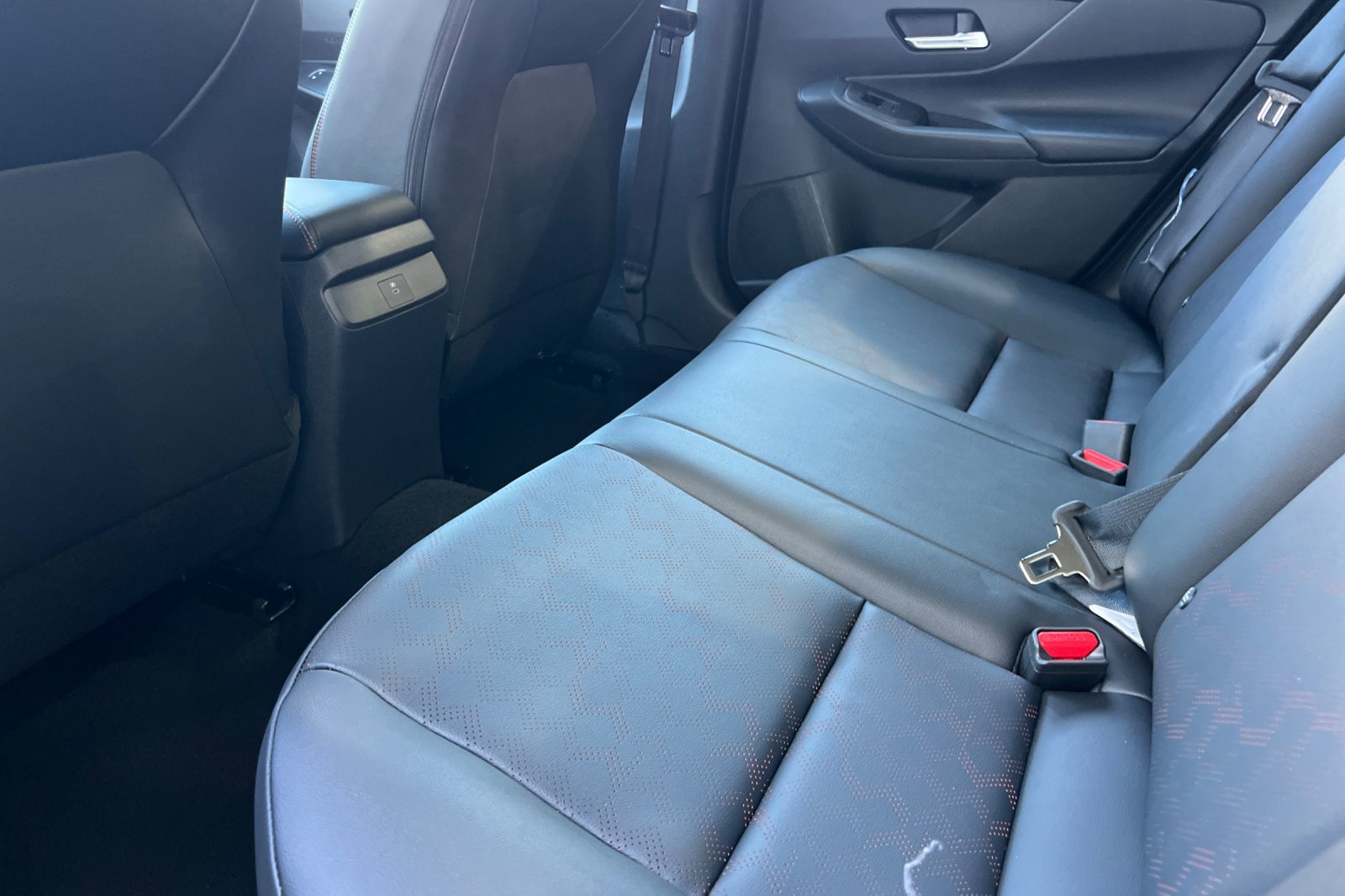 New 2027 Nissan Sentra SR w/ SR Premium Package FWD image 9