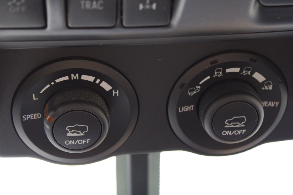 Used 2015 Toyota 4Runner Trail Premium AWD/4WD image 18