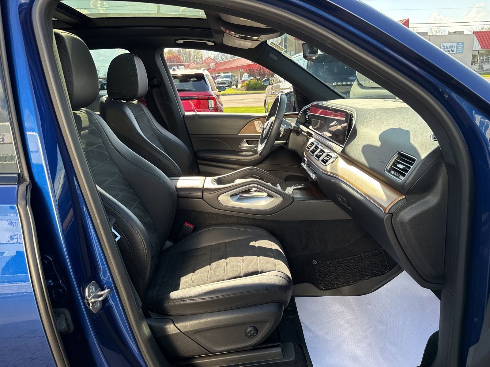 Used 2020 Mercedes-Benz GLE 350 4MATIC image 41