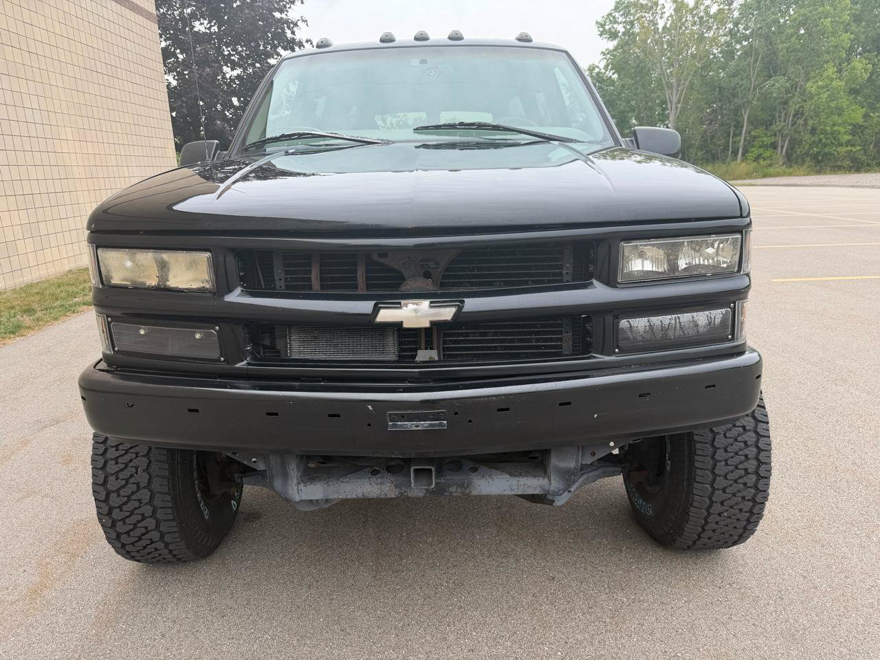Used 1997 Chevrolet Suburban 4WD w/ Preferred Equipment Group 2 image 2